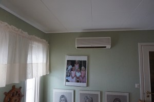 Innedel i stue < 1 m fra vegg